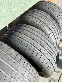 225/45 R17 GOODYEAR - 4