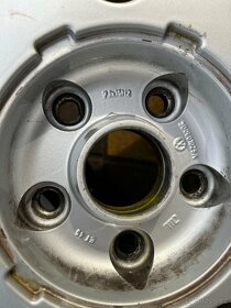 Prodám original alu kola VW - 4