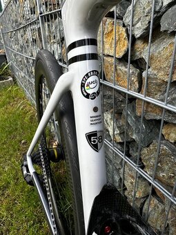 Specialized Roubaix, karbon rám, karbon kola, SRAM eTAP - 4