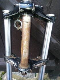 Vidlice na motocykl Aermacchi 250 - pouzita - 4
