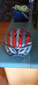 Cyklistické helmy - 4