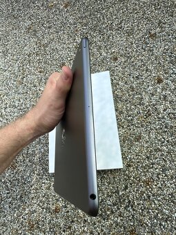iPad 2022 - 9.generace - 4