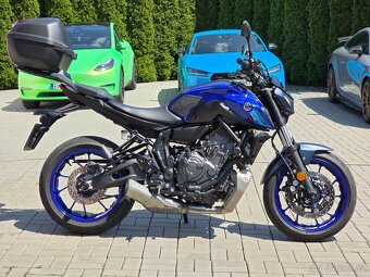 Yamaha MT-07, původ ČR, záruka do 9/2026,doplňky za 25.000Kč - 4