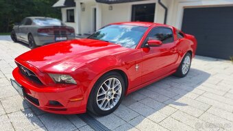 FORD MUSTANG 3.7 PREMIUM 2013 - 4