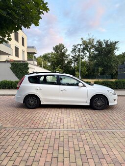 Hyundai I30 1.6CRDI Facelift - 4