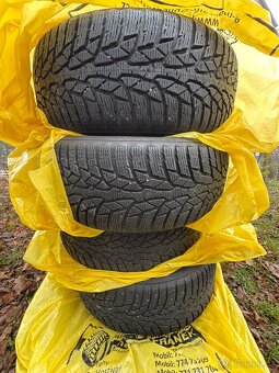 Nokian Tyres 215/55 R17 98H XL - zimní - 4