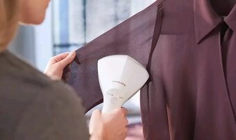 Napařovač oděvů Philips Series 8000 GC801/10 bílá - 4