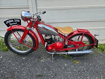 Jawa 250 Special - 4