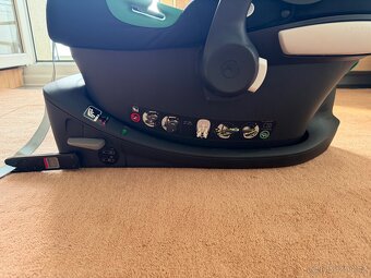 Cybex Aton B2 i-size - 4