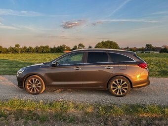 Hyundai i30, 1.6 CRDi, vysoká výbava Style, 100kw, Automat - 4