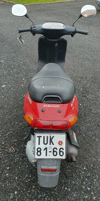 Prodám SKÚTR PIAGGIO r.v.2001 - 4