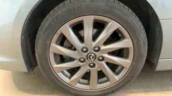 ► MAZDA 6 2.0i 114KW EXCLUSIVE 90TH SPORT - NAVI - 17" - 4