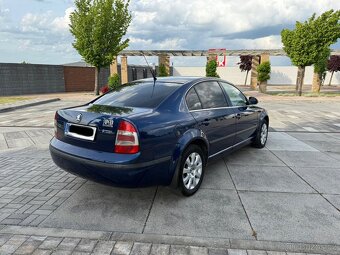 Skoda superb - 4