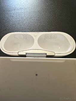 Apple AirPods Pro krabička a levé sluchátko - 4