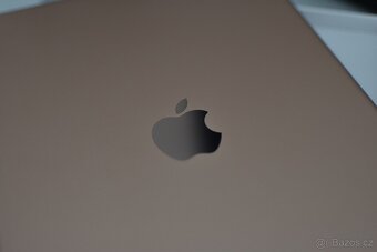 Apple iPad 8 - 2020 – 32 GB - super stav - 4