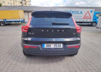 Volvo XC40 2.Oi T4 140KW,MOMENTUM,LED,AUT benzín automat - 4