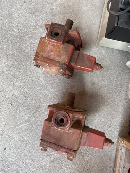 Hydraulické čerpadlo Tos typ 1PV2V3-30 nové - 4
