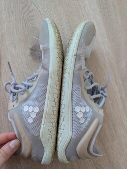 Světle modré barefootové boty Vivobarefoot (vel. 39) - 4