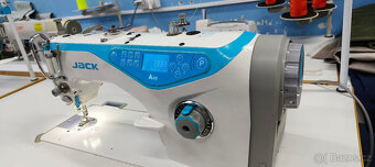 Průmyslový automatický šicí stroj Jack A4s - 4