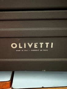 Psací stroj Olivetti - 4