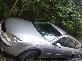 2x Ford Mondeo - 4