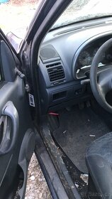 Citröen Berlingo 1.6 b 80 kw - 4