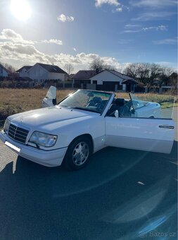 Mercedes e 320 cabrio 1995 - TOP STAV - 4