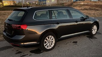 Passat 2.0tdi m.2021 Full LED Kamera Adapt.Tempomat El.kufr - 4