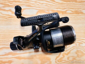 NAVIJÁK SHIMANO BAITRUNNER AERO 6000 RE - 4