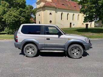 Toyota Land Cruiser 90 - 4