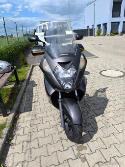 Honda Silverwing 400 r.v.08 najeto 42tis. - 4