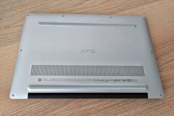 Dell XPS 9370 - 16GB RAM, SSD 256GB, i5-8350U - 4