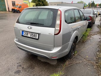 Ford Focus 1.6 tdci 66 kw kombi - 2008 - 4