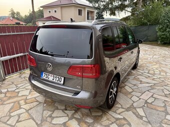 Volkswagen Touran, 1.4TSI 103KW HIGHLINE Bi-Xenon - 4