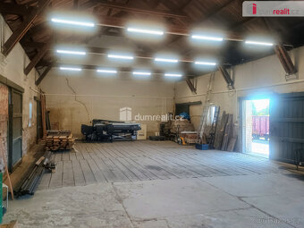 Pronájem - Skladové, nebo výrobní prostory, 197 m² s rampou - 4