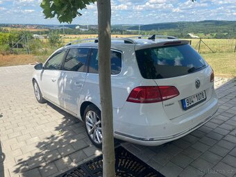 Volkswagen Passat 2.0 TDI Highline Kombi - 4