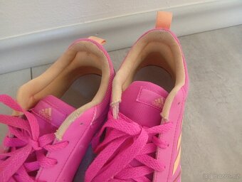 Dívčí obuv tenisky Adidas vel 38 a 2/3 - 4