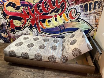 Polohovací válenda s úložným prostorem - 4