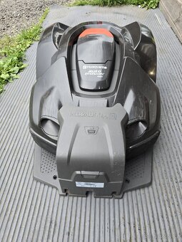 Robotický sekačka Husqvarna - 4