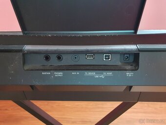 Keyboard YAMAHA PSR E463 - 4