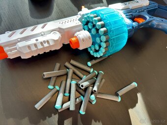 NERF pistole s velkým zásobníkem Zuru X-Shot Turbo Fire - 4