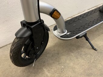 Micro X Mazda (Micro Commuter) - elektrokoloběžka - 4