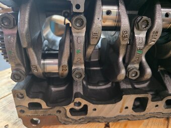 BLOK MOTORU + KLIKA NOVA DFF / DFS 2,0 TDI - 4