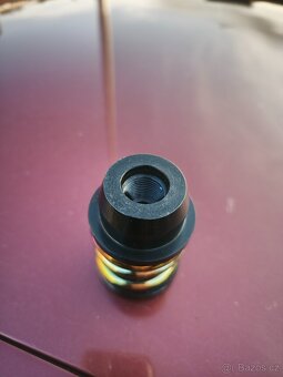 Hlavice řadící páky MOMO - 4