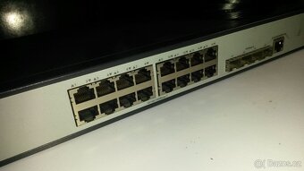 SWITCH HP 1910-16G JE005A SFP - 4