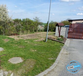 Prodej pozemku pro bydlení, 584 m2 - Ptení, ev.č. 00523 - 4