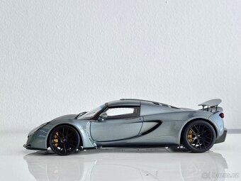 Hennessey Venom GT - AUTOart Signature 1:18 - 4