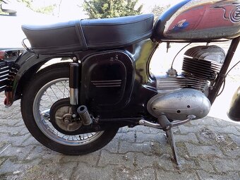 ČZ 250 Lux - 4