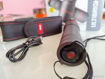 dobíjecí LED svítilna Emos Ultibright 90 - 4