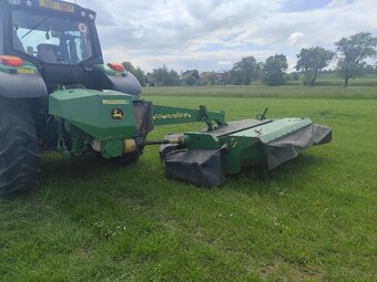 Disková sekačka John Deere 328 - 4